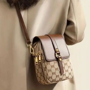 Shoulder bags